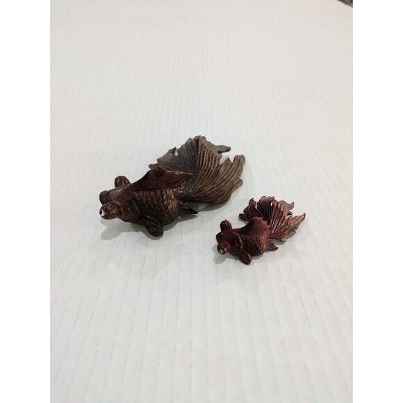 Vintage Pair 2‎ Koi Fish Hand Carved Small Glass Eyes Goldfish - Picture 3 of 7